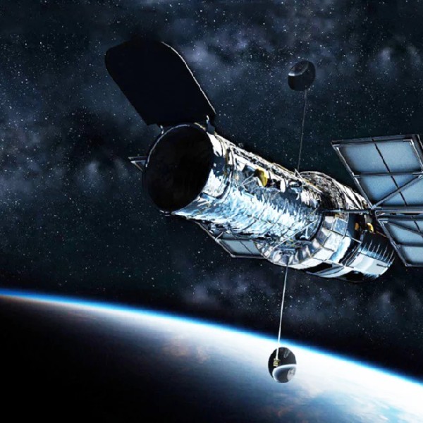 Краєвиди всесвіту очима телескопа «Габбл» (Planetarium Noosphere)